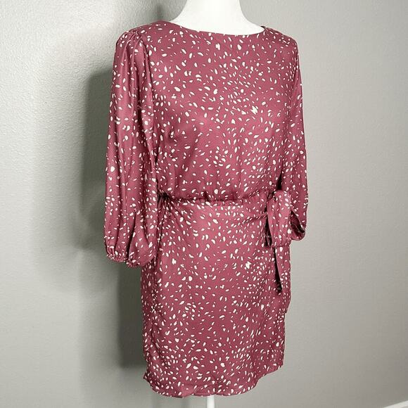 Vici Collection Mauve Dot Faux Wrap Side Tie Mini Dress women’s size small NEW - Picture 3 of 13
